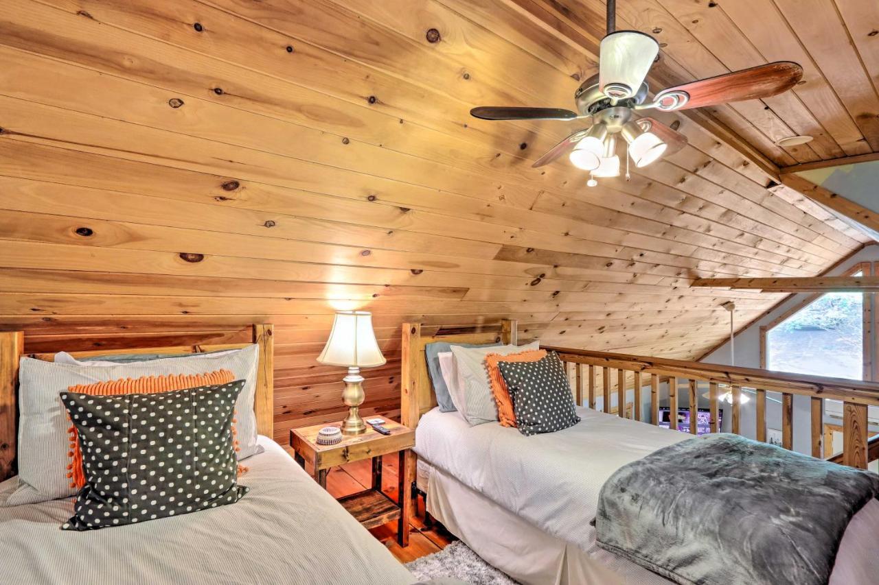 Bumblebee Cottage Murphy Retreat With Hot Tub Salem Dış mekan fotoğraf