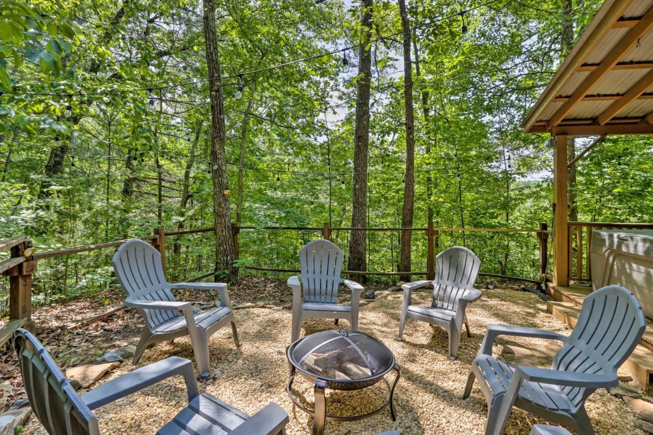 Bumblebee Cottage Murphy Retreat With Hot Tub Salem Dış mekan fotoğraf