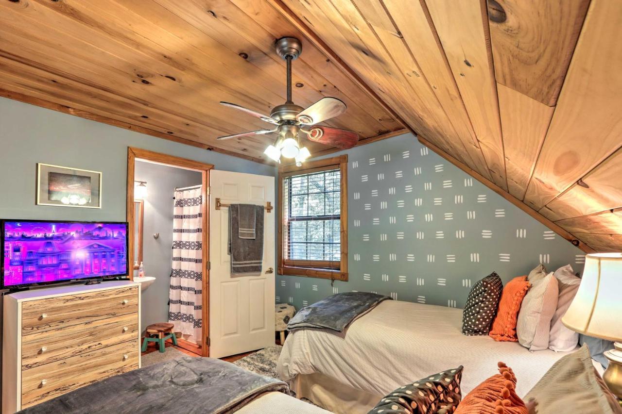 Bumblebee Cottage Murphy Retreat With Hot Tub Salem Dış mekan fotoğraf